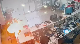 Fethiye'de Telefon Tamiri Sırasında Batarya Patladı