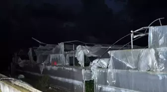 Gazipaşa'da Hortum, Seraları ve Evleri Vurdu