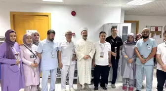 Mekke'de Hacılara Özel Sağlık ve Yemek Hizmetleri Sunuluyor
