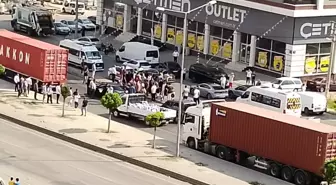 Torbalı'da Seyir Halindeki Araca Pompalı Tüfekle Saldırı: 3 Ölü, 1 Yaralı