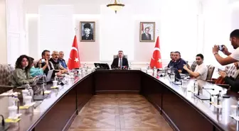 İzmir Valisi yangınlar için tüm önlemleri aldıklarını duyurdu