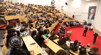 DPÜ'de 'İş Bulmak mı, İş Kurmak mı?' Konferansı Düzenlendi