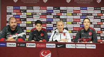A Milli Kadın Futbol Takımı Play-Off İçin Hazırlanıyor