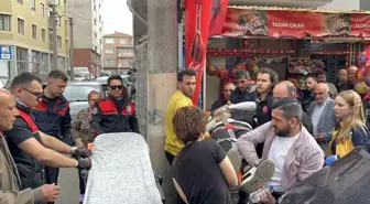 Tekirdağ Çorlu'da Sokak Darp Olayı: 25 Yaşındaki Genç Hastaneye Kaldırıldı