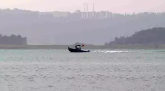 Adana'da Tekne Kazası: Genç Gölde Kayboldu