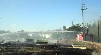 Erciş'te Mezarlıkta Yangın Çıktı