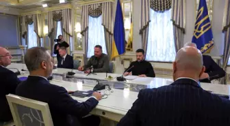Dışişleri Bakanı Hakan Fidan, Kiev'de Zelenskiy ile Görüştü