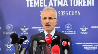 Bakan Uraloğlu, Eskişehir'de Hasanbey Lojistik Merkezi Demiryolu Bağlantısı Temel Atma Töreni'ne katıldı