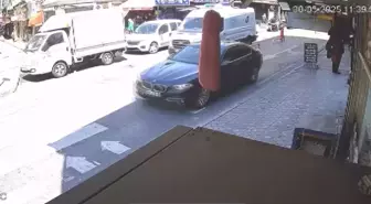 Beyoğlu'nda Minibüs Yaya Kadına Çarptı