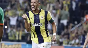 Edin Dzeko, Fenerbahçe'ye veda etti