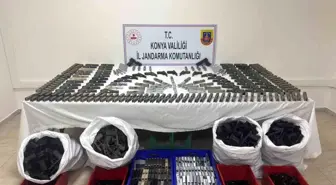 Konya'da Jandarmadan Silah Operasyonu: Çok Sayıda Mermi ve Silah Ele Geçirildi