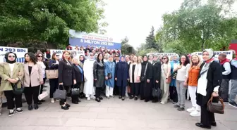 Memur-Sen, 'Aile Korunsun' İmza Kampanyası Düzenledi