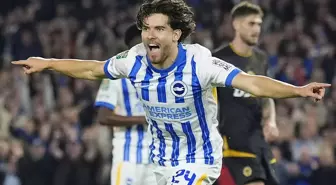Premier Lig'de forma giyen Türk futbolcuları üzen haber
