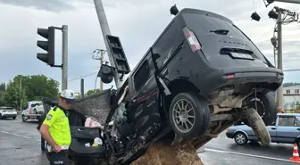 Muğla'da Kaza: Sürücü Hayatını Kaybetti, 3 Kişi Ağır Yaralı