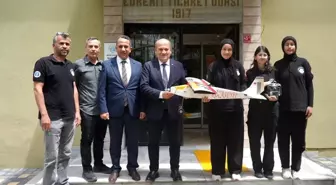 Edremit Anadolu İmam Hatip Lisesi Öğrencileri Robot Yarışmasında Türkiye İkincisi Oldu