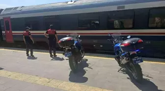 Uyuşturucu Taciri Tren De Yakalandı