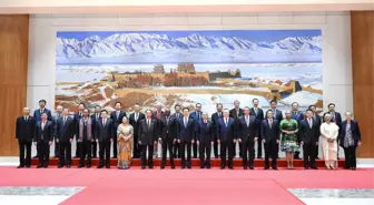 Çin Cumhurbaşkanı Yardımcısı Han Zheng: Medeniyetler Arası Diyalog ve İşbirliğine Çağrı
