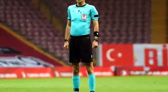 Trendyol Süper Lig'de Fenerbahçe-Konyaspor Maçının VAR Hakemi Ali Şansalan