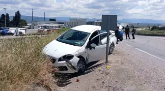 Balıkesir'de Trafik Kazası: 3 Yaralı