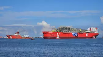 Türkiye'nin İlk Yüzer Doğal Gaz Üretim Platformu Osman Gazi Filyos Limanı'na Ulaştı