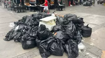 İzmir'de Belediye İşçileri Grevde