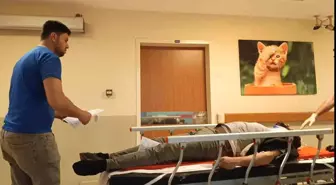 Bursa'da Otomobil ile Motosiklet Çarpıştı: 3 Yaralı