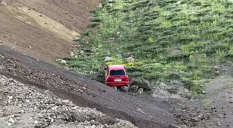 Adıyaman'da Otomobil Şarampole Yuvarlandı: 7 Yaralı