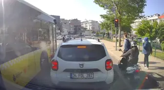Motosiklet Sürücüsü, Kırmızı Işıkta Geçerken Öğrenciye Çarptı