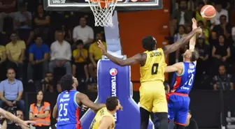 Anadolu Efes, Mersin Spor'u Geçerek Yarı Finale Yükseldi