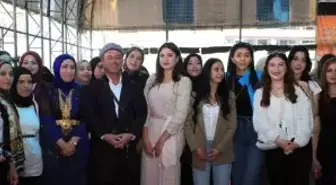 Hakkari'deki Kültür Tarih Medeniyet Kampı'na Genç Kızlar Renk Katıyor