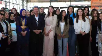 Hakkari'deki Kültür Tarih Medeniyet Kampı'na Genç Kızlar Renk Katıyor