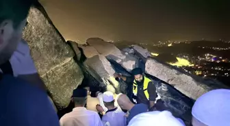 Hac Ziyareti Sırasında Hira Mağarası'na Yürüyüş Heyecanı