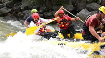 Erzurum Valisi Mustafa Çiftçi, Tortum Çayı'nda Rafting Yaptı