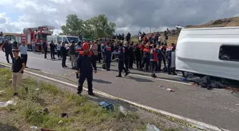 Yozgat'ta Cenazeden Dönüşte Midibüs Devrildi: 2 Ölü, 27 Yaralı