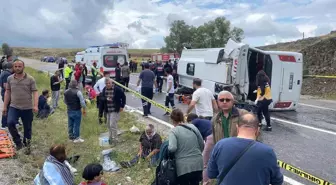 Yozgat'ta Taziye Dönüşü Midibüs Devrildi: 2 Ölü, 27 Yaralı