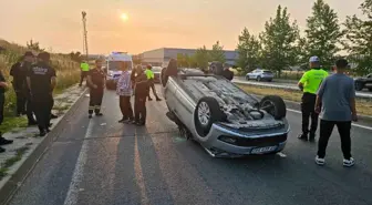 Çerkezköy'de Ters Dönen Otomobilin Sürücüsü Kaza Sonrası Kurtuldu