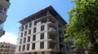 Yalova'da İnşaatta Düşme Kazası: Bir İşçi Ağır Yaralandı