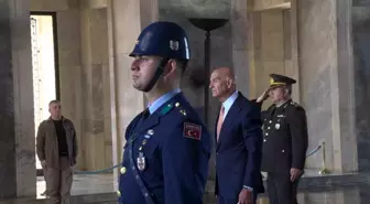 ABD'nin Yeni Büyükelçisi Tom Barrack Anıtkabir'i Ziyaret Etti