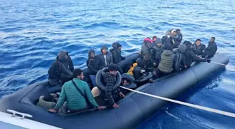 Aydın'da Yunanistan Tarafından Geri İtilen 132 Düzensiz Göçmen Kurtarıldı