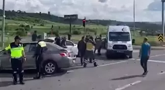 Başsavcıyı taşıyan ambulans kazaya karıştı: 1'i ağır, 8 yaralı