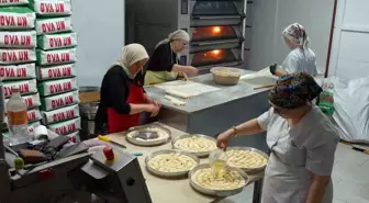 Beypazarı'nın Meşhur Baklavaları ve Yaprak Dolmaları Bayram Sofralarını Süslüyor
