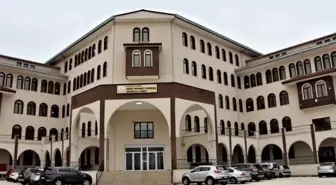'Çiçek hastalığı görülen sınıfta eğitime yıl sonuna kadar ara verildi' iddiası