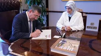 Cumhurbaşkanı Yardımcısı Cevdet Yılmaz da Türk Kızılay'ın Kurban Kampanyasına Destek Verdi
