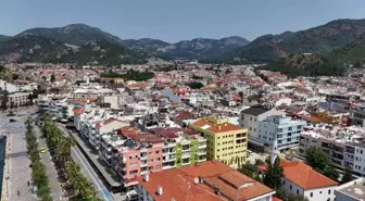 Marmaris'te 5.8 Şiddetinde Deprem: Panic Ama Yıkım Yok