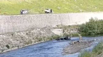 Erzurum'da Dereye Uçan Otomobilde Aile Feci Şekilde Hayatını Kaybetti