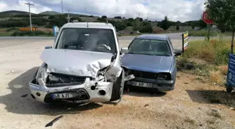 Konya'da Trafik Kazası: 2 Yaralı