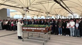 Mersin'de boğularak hayatını kaybeden Mehmet Erdem Akdeniz Ankara'da toprağa verildi