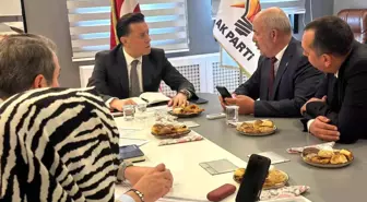Nebi Hatipoğlu Halk Günü'nde Vatandaşlarla Bir Araya Geldi