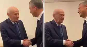 TBMM'de Bahçeli ve Özel arasındaki dikkat çeken diyalog: Çok hareketlisiniz maşallah