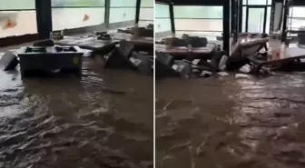 Trabzon'da sel felaketi! Kebapçıyı sular bastı